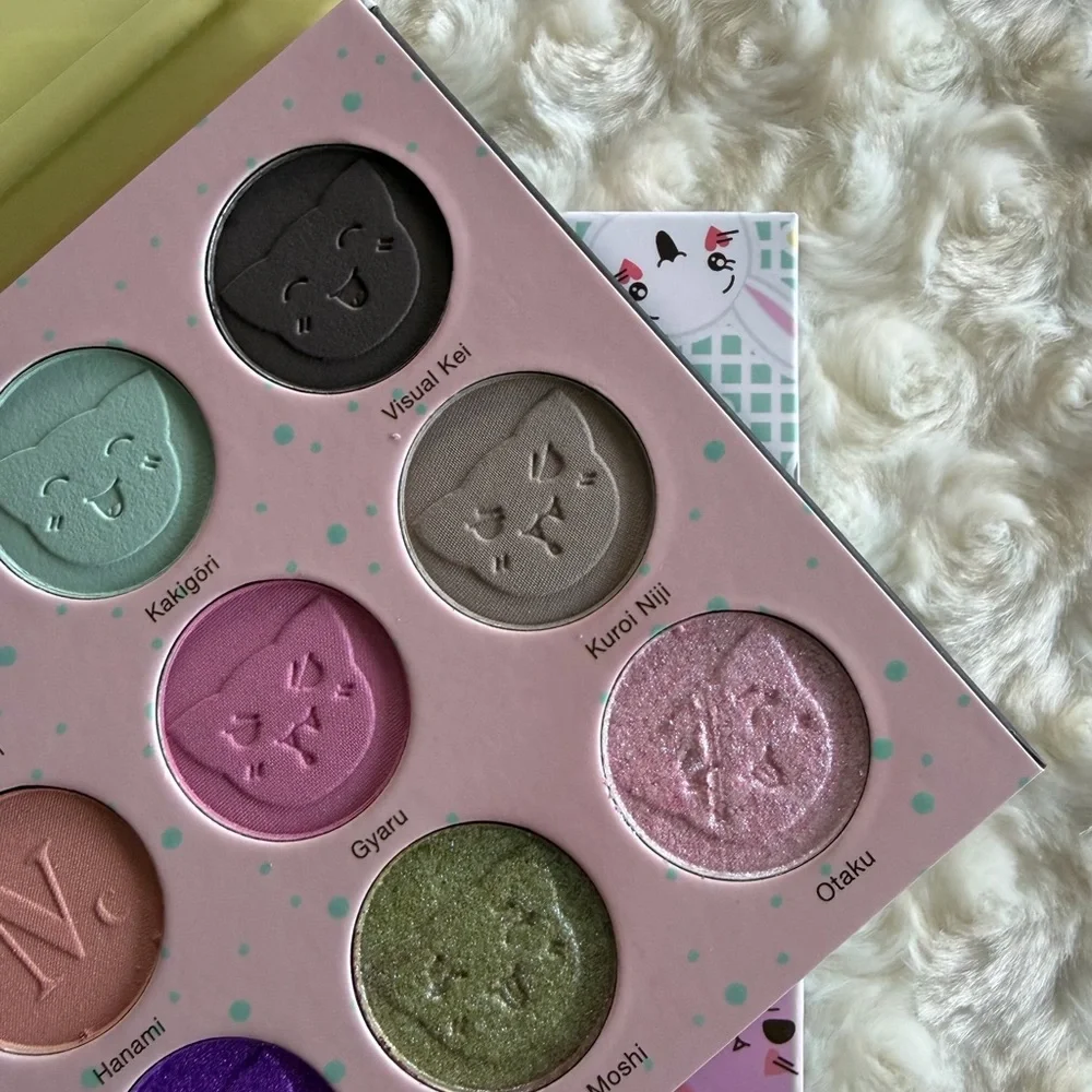New Nomad Toyko Harajuku Pastel Dreams Eyeshadow Palette